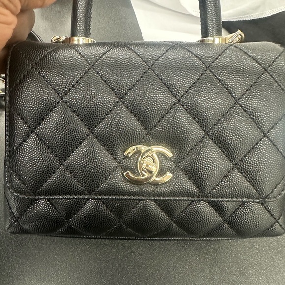 COPY - Chanel coco handle in size small/mini - Picture 3 of 3
